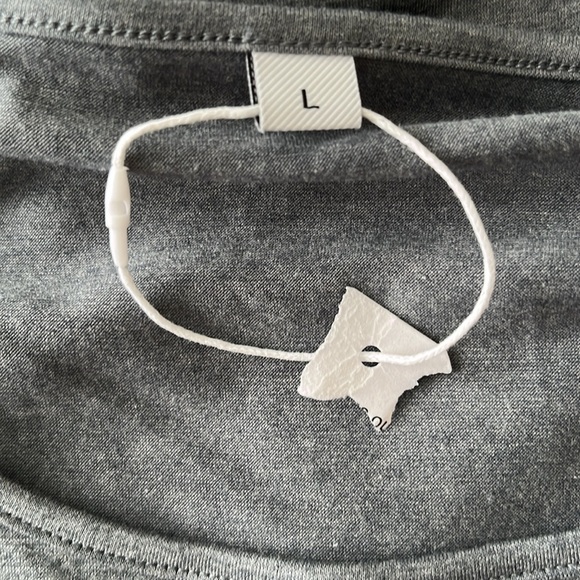 Heart Graphic Long sleeve T-Shirt - Picture 7 of 7